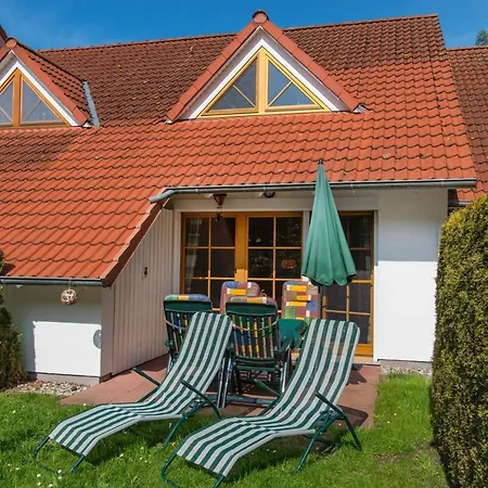 Holiday home Freesenbruch Reihenhaus 5a - Eichhoernchen