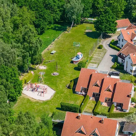 Freesenbruch Reihenhaus 5a - Eichhoernchen Holiday home Zingst