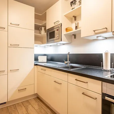 Freesenbruch Reihenhaus 5a - Eichhoernchen *